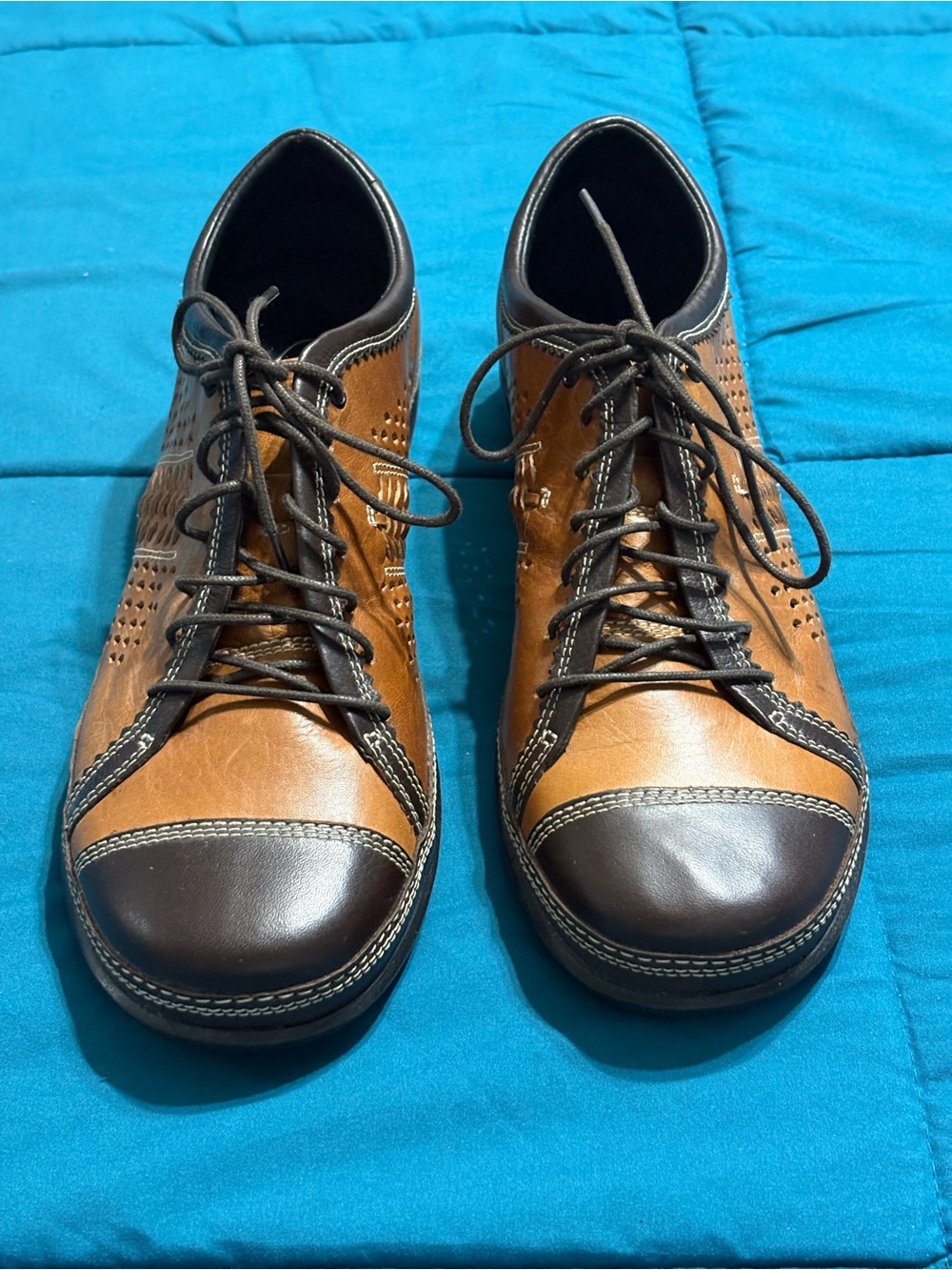 Aetrex Men's Two-Tone Brown Leather Lace-Up Oxfords Size 12 Like New